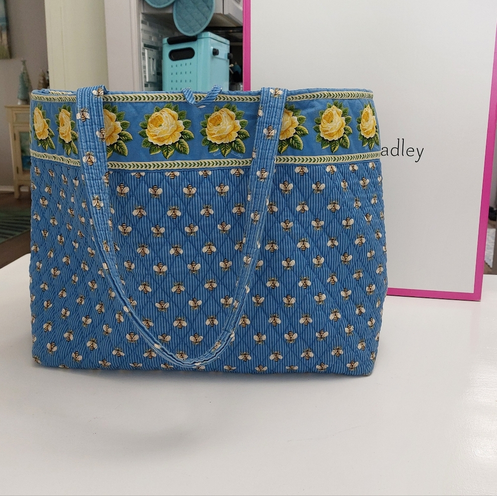 Vera Bradley Vintage Grand Tie Tote Bees Yellow Roses